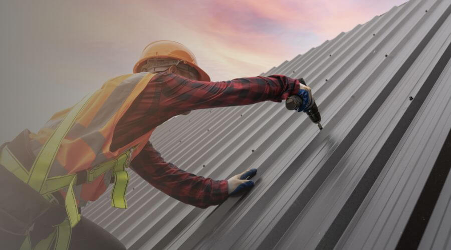 Professional gutter cleaning in Torreon, NM
